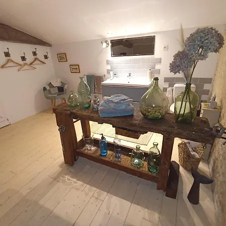 Vakantiehuis De Charme Dans Ancienne Seigneurie *