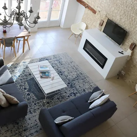 De Charme Dans Ancienne Seigneurie בית נופש