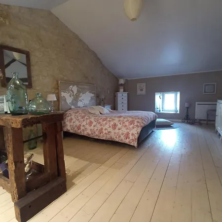 Vakantiehuis De Charme Dans Ancienne Seigneurie *